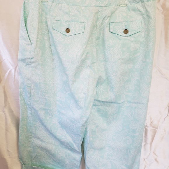 capris - Picture 2 of 3